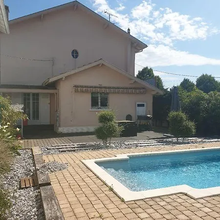 Maison Et 7 Chambres, Piscine *